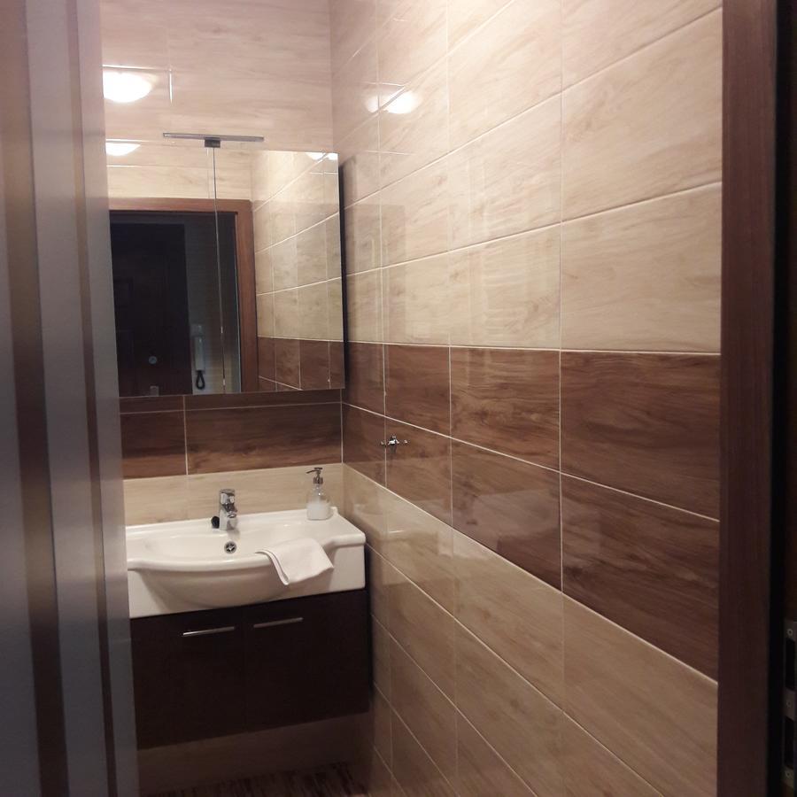 Stúdió 18 Apartman Kazincbarcika Exterior foto